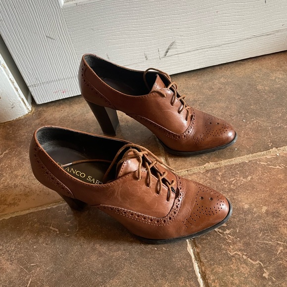 Beautiful cognac heels - Picture 3 of 3